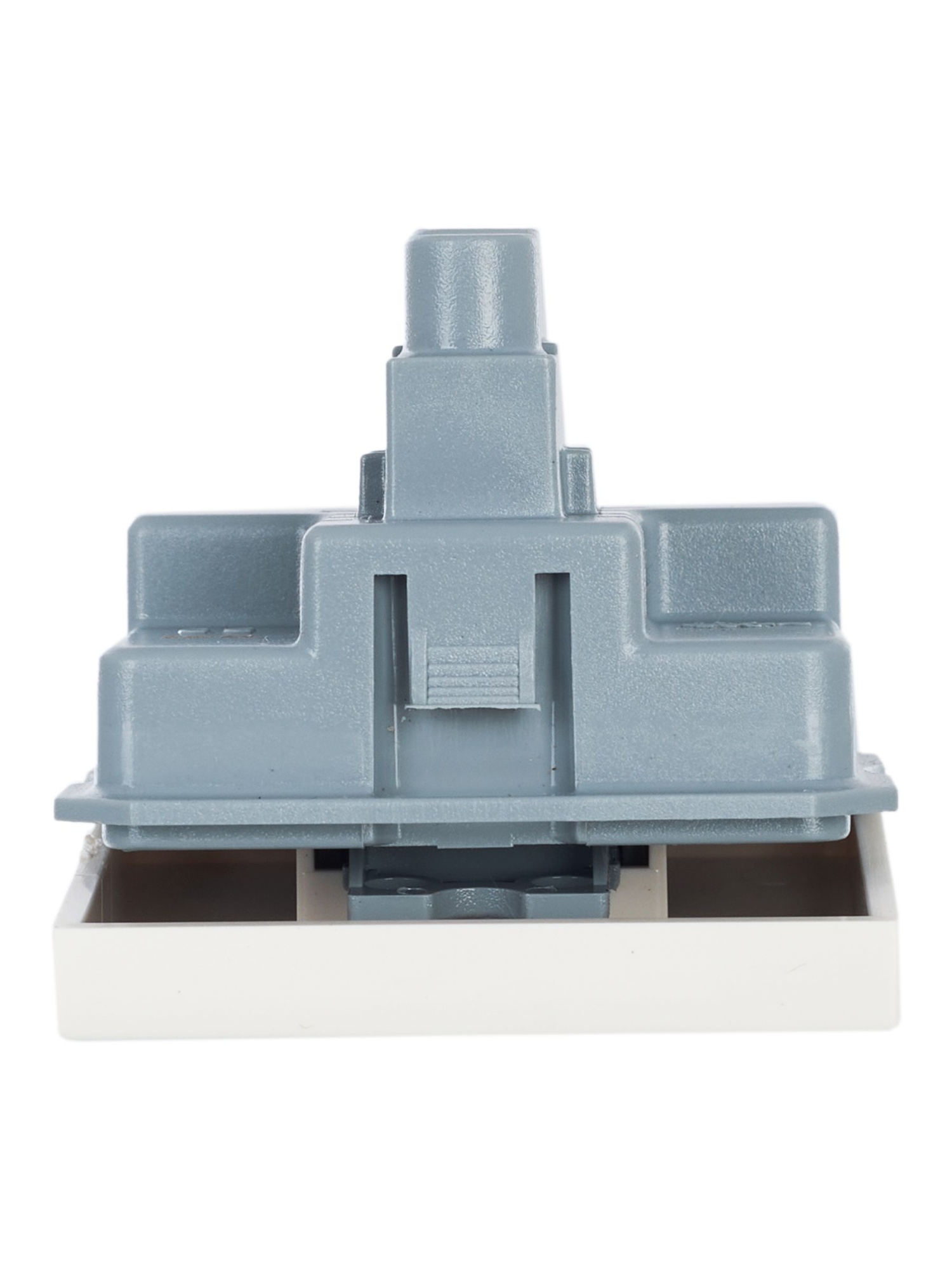 Выключатель проходной (переключатель) одноклавишный ВК4-21-00-П (на 2 модуля) ПРАЙМЕР белый IEK